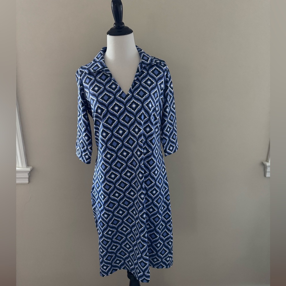 Katherine Way Blue and White Geometric Shift  Dress - Size Small